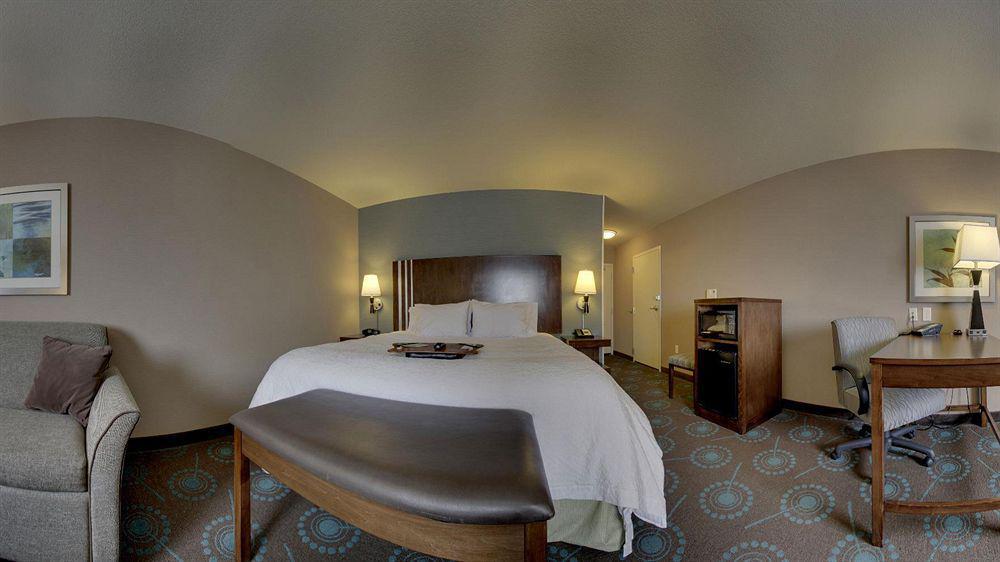 Hampton Inn & Suites Grafton Bagian luar foto