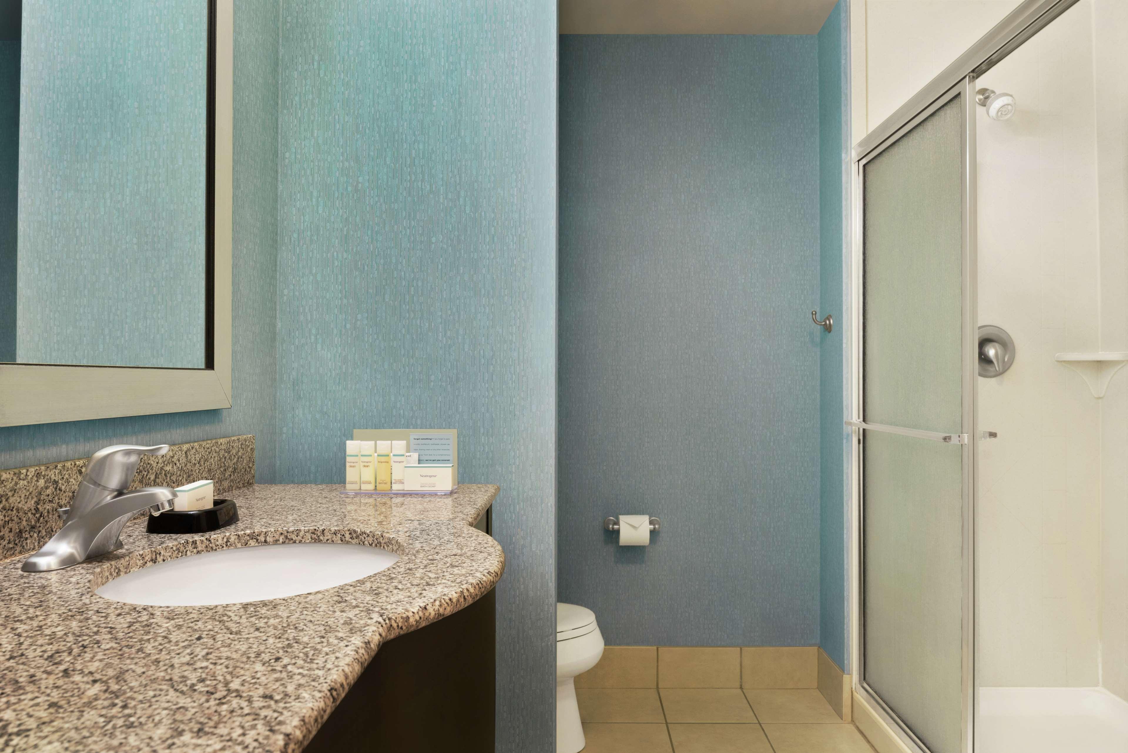 Hampton Inn & Suites Grafton Bagian luar foto